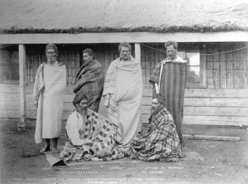 Ngāti Maniapoto chiefs, 1885, photographed by Alfred Henry Burton