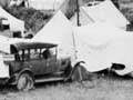 Tents and houses, Waihī Beach