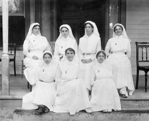 New Zealand nurses in Apia, Samoa, during the First World War