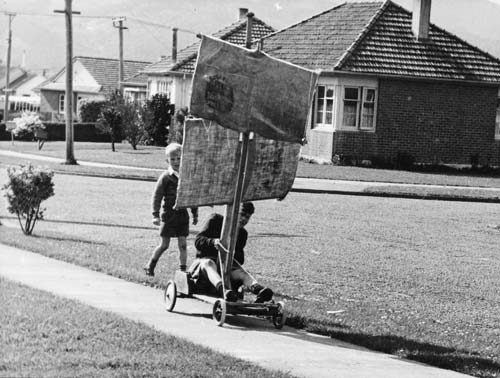 Racing trolley, 1957