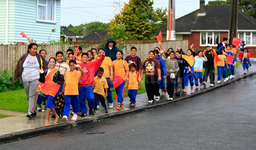 Walking school bus, 2007