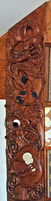 Tūrongo and Māhinaarangi carving