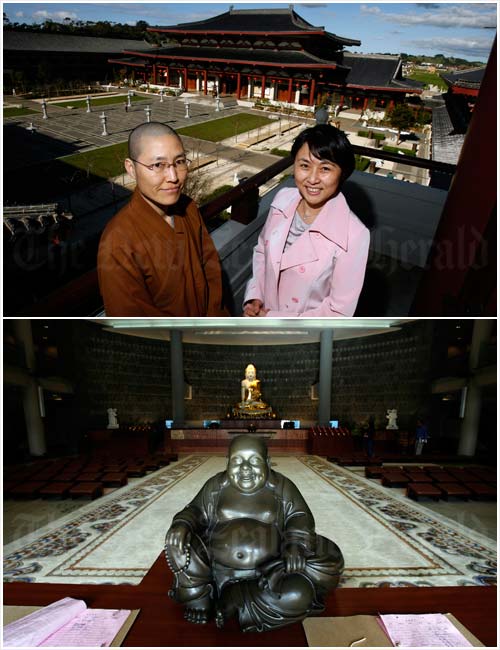 Fo Guang Shan temple, 2007