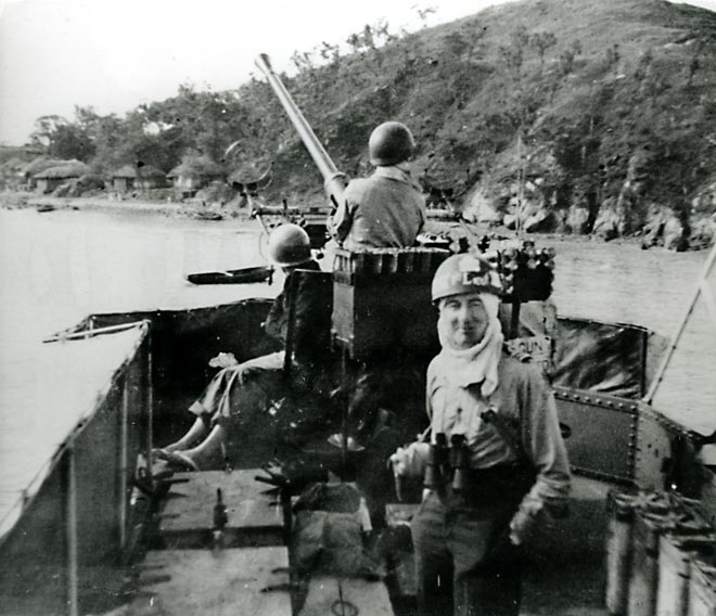 HMNZS Hawea patrolling the Han River