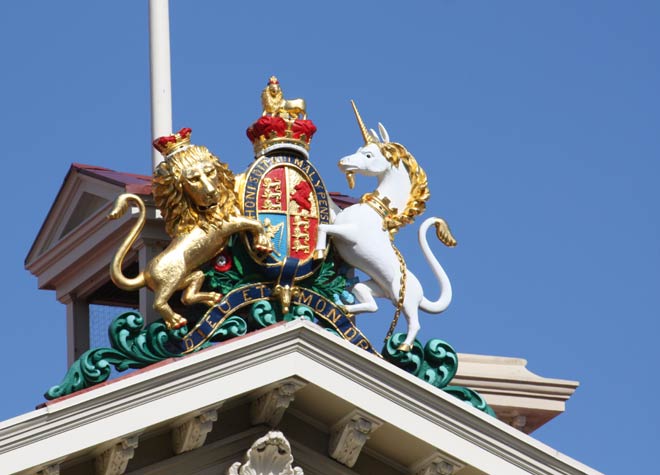 Old Government Buildings: Royal coat of arms