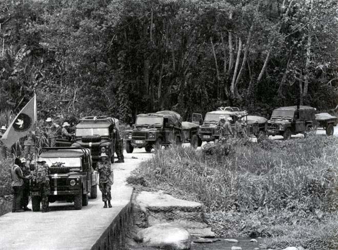 Peacekeeping in Bougainville: travelling in convoy