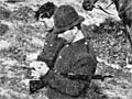 Armed police expedition to arrest Rua Kēnana, 1916