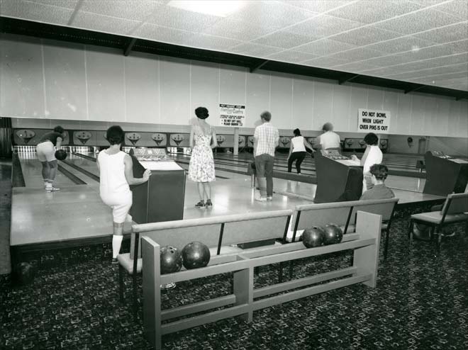 Tenpin bowling at Panmure, March 1968