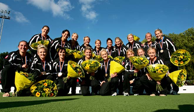Black Sticks women's team, 2011