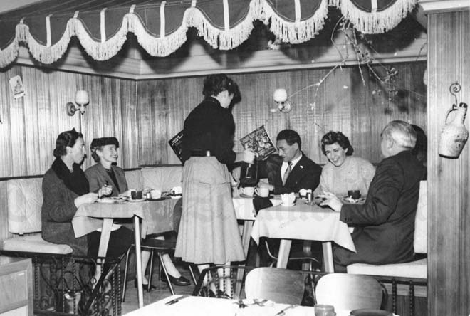 La Boheme, 1956 – Restaurants and food outlets – Te Ara Encyclopedia of New  Zealand