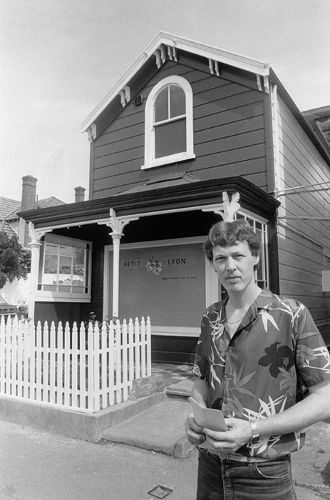 Petit Lyon restaurant, Wellington, 1983