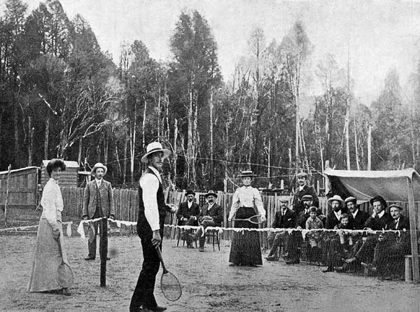 Half-holiday tennis game, 1906