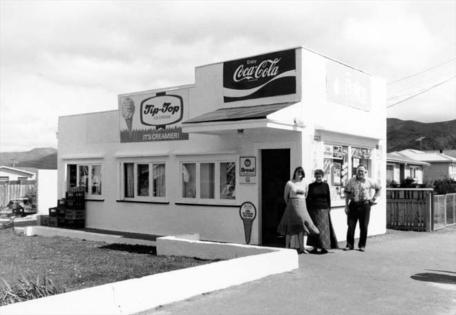 Signalbox dairy, Featherston, 1980