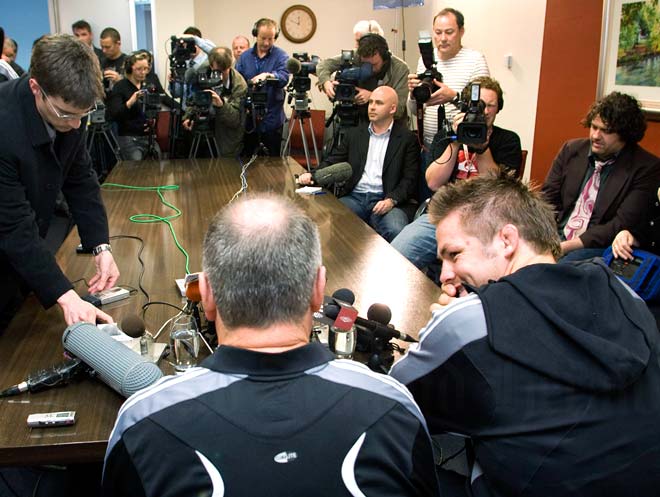 Press conference, 2007