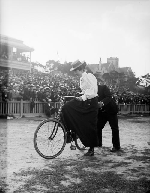 Woman racer, around 1900