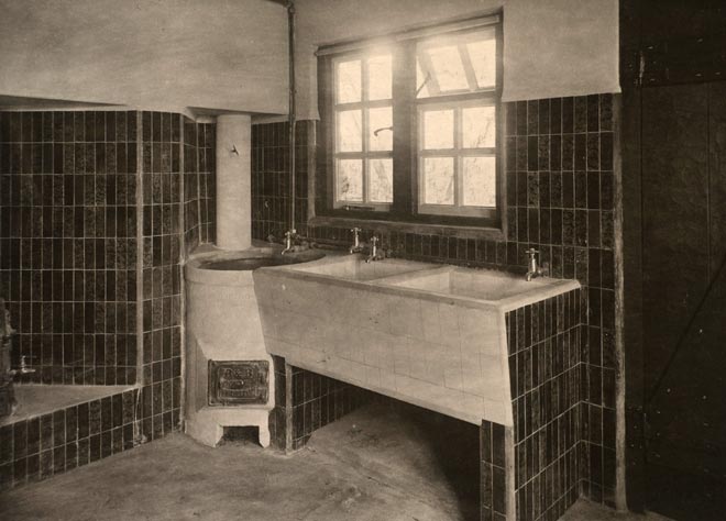 Washhouse, Wilkinson's Castle, 1930