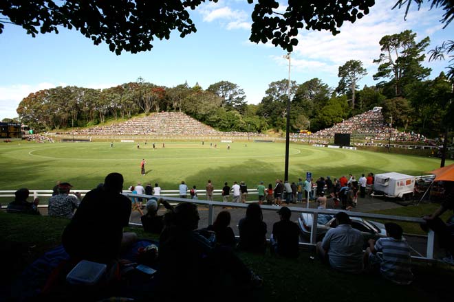 Cricket match at Pukekura Park, 2007