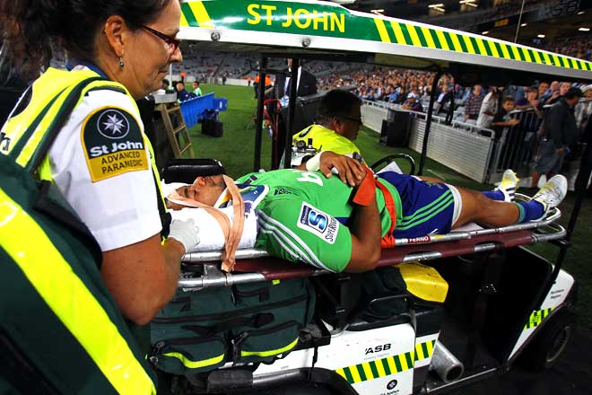 Buxton Popoalii stretchered off the field