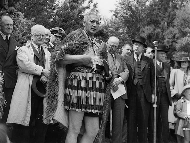 Opening of Abel Tasman memorial 1942 
