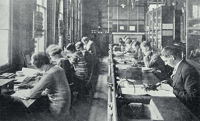 Zoology students dissect crayfish, about 1926