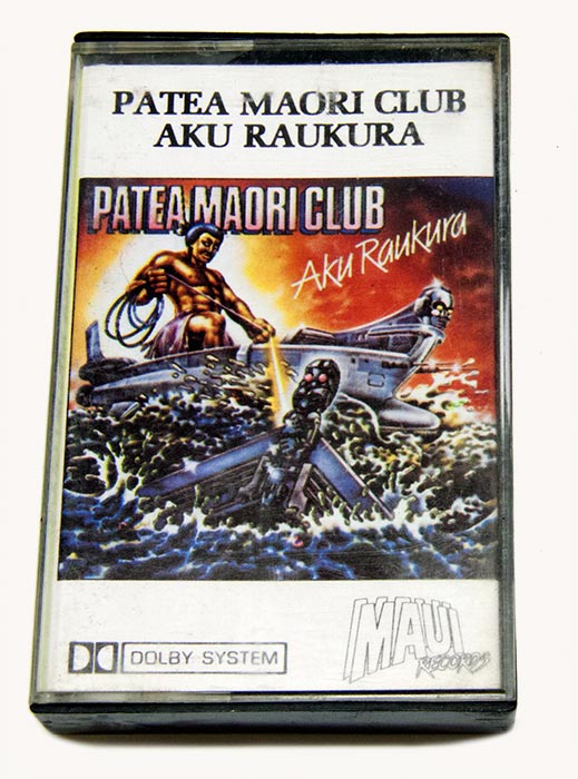 Pātea Māori Club's Aku raukura, 1984
