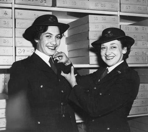 The first two Māori policewomen, 1955