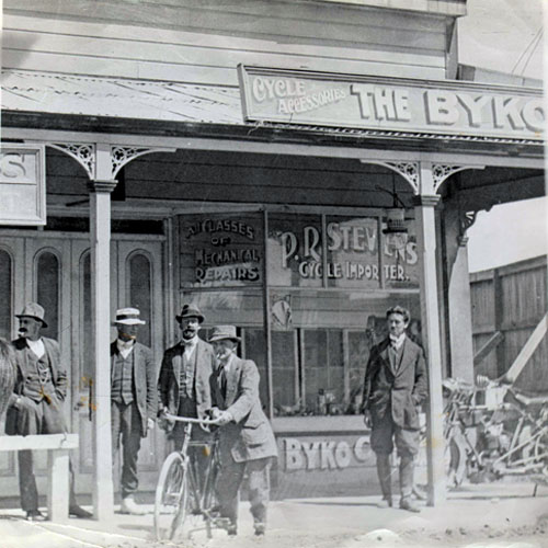 Percy Ronald Stevens's motor and cycle shop, Gisborne, early 1920s