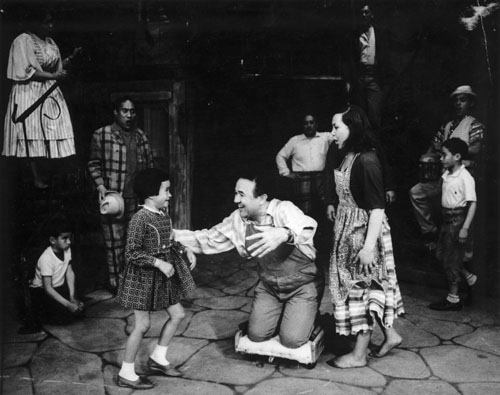 Inia Te Wiata (centre) in the New Zealand Opera Company production of Porgy and Bess, 1965