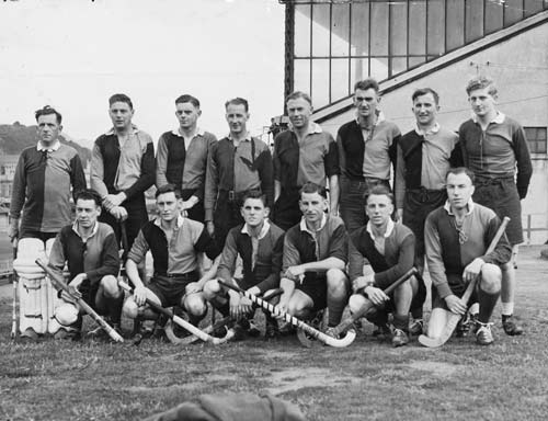 Cyril Vincent Walter (standing, fifth from left) and the South Island hockey team, after winning a tournament against the North Island, 1947