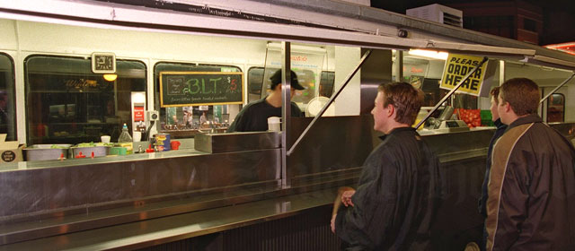 The White Lady pie cart, Auckland