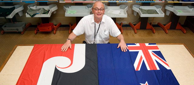 Tino rangatiratanga and New Zealand flags