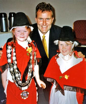 Girls in Welsh national costume