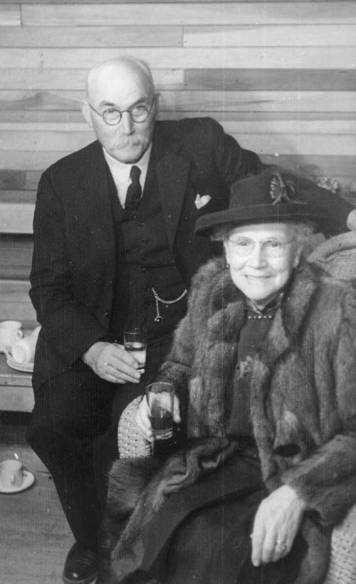 Francis Carter and his wife Ellinor at a wedding reception, 1947