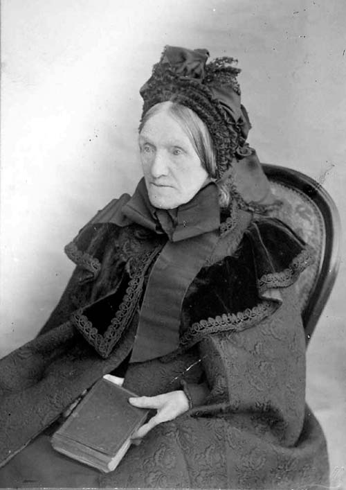 Elizabeth Horrell, 1900