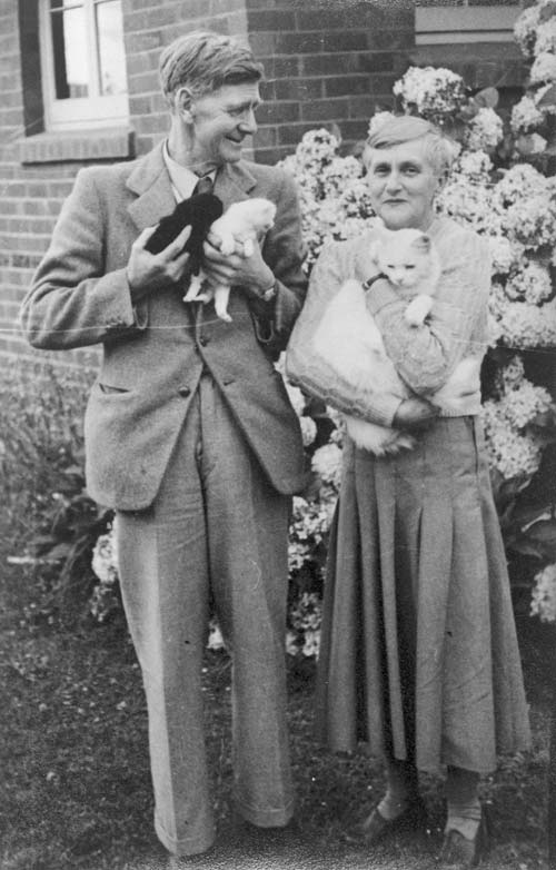 Colin and Rata Lovell-Smith with their cats