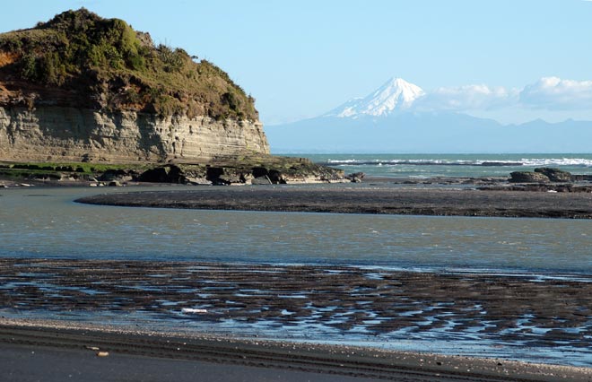 Mt Taranaki in Cook's journal, 13 January 1770