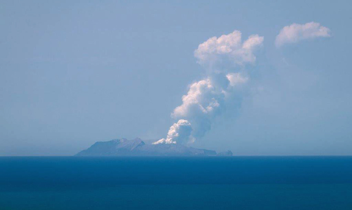 Whakaari (White Island) ash cloud, 2019