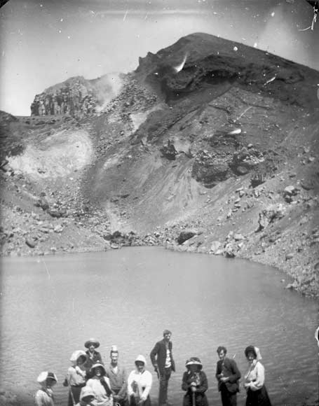 Walkers on Mt Tongariro