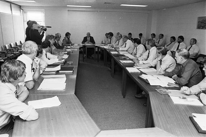 Award negotiations, 1984