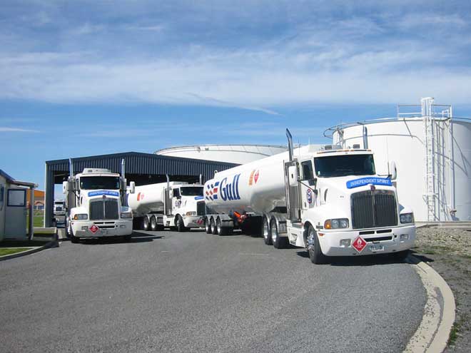 Transporting oil products, 2008