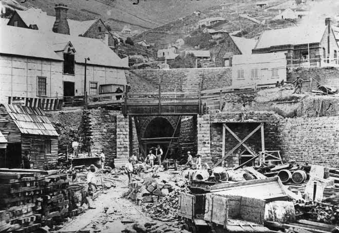 Lyttelton tunnel, 1860s