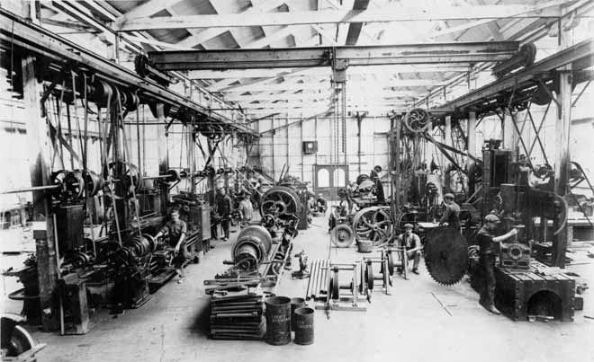 Manufacturing engineering workshop, about 1910