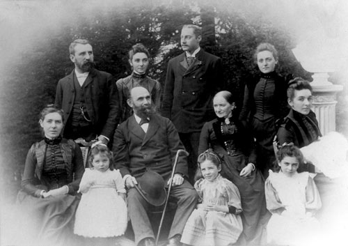 Bendix Hallenstein and family