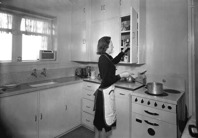 Kitchen, Symonds St Flats – Inner-city living – Te Ara Encyclopedia of ...