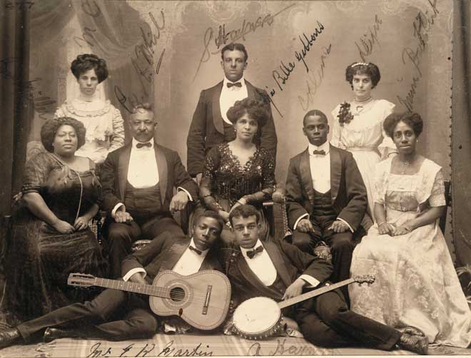 Fisk Jubilee Singers, about 1905. From the Encyclopedia of New Zealand