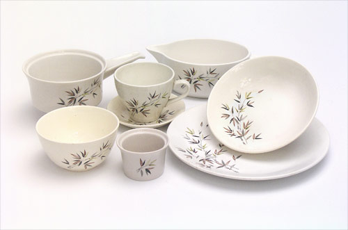 Crown Lynn dinner set