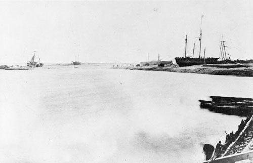Wrecks at Hokitika River mouth, 1866