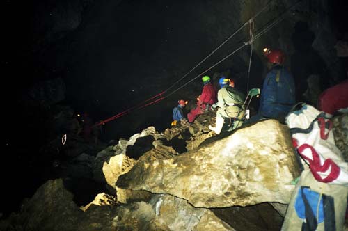 Bulmer Cavern rescue