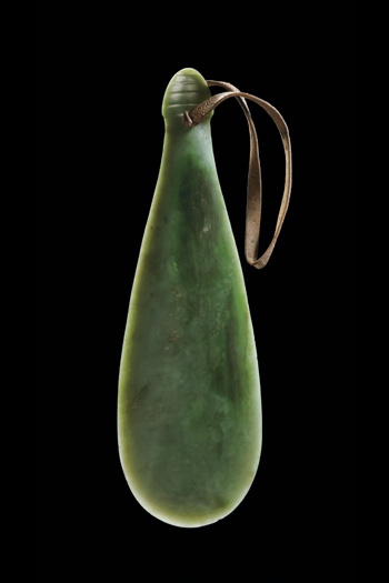 Mere pounamu (greenstone weapon) 
