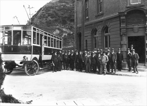 No. 1 trolley bus